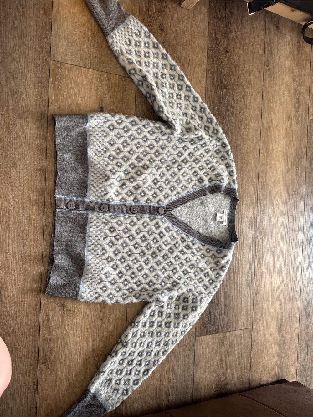 cupcakes & cashmere Gray and Cream Diamond-Pattern Cardigan